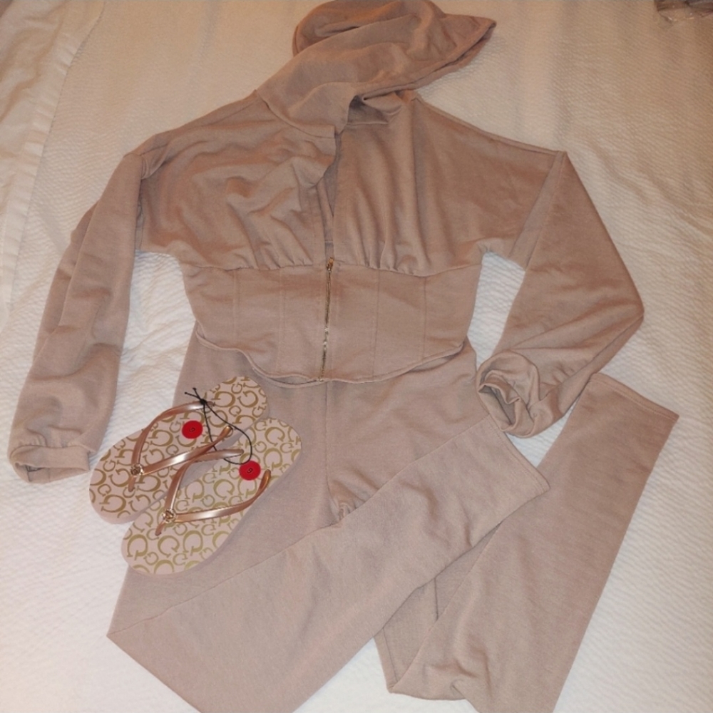 Sweatsuit